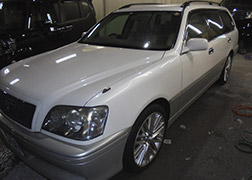 H13年式クラウンエステート