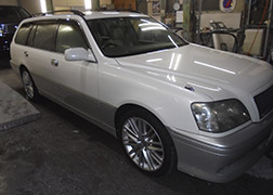 H13年式クラウンエステート